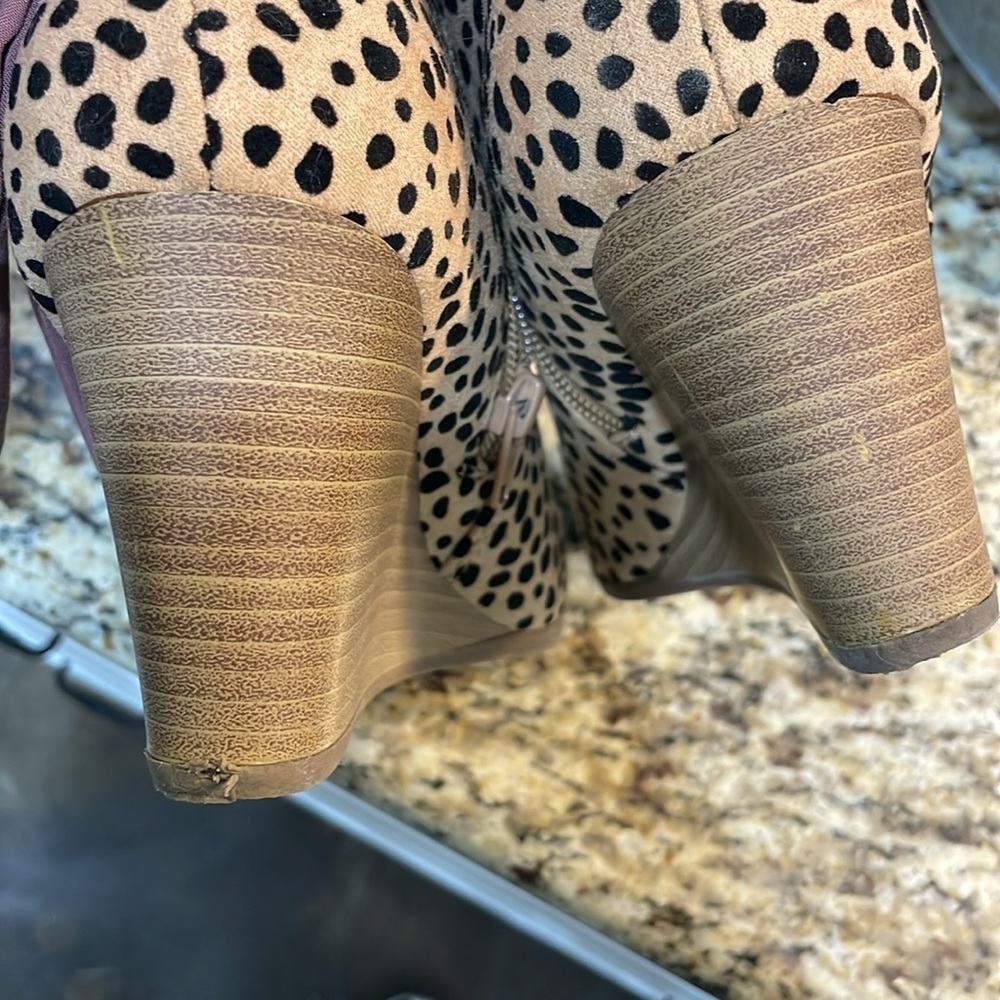 Soda Leopard Print Ankle Boots - Picture 13 of 14